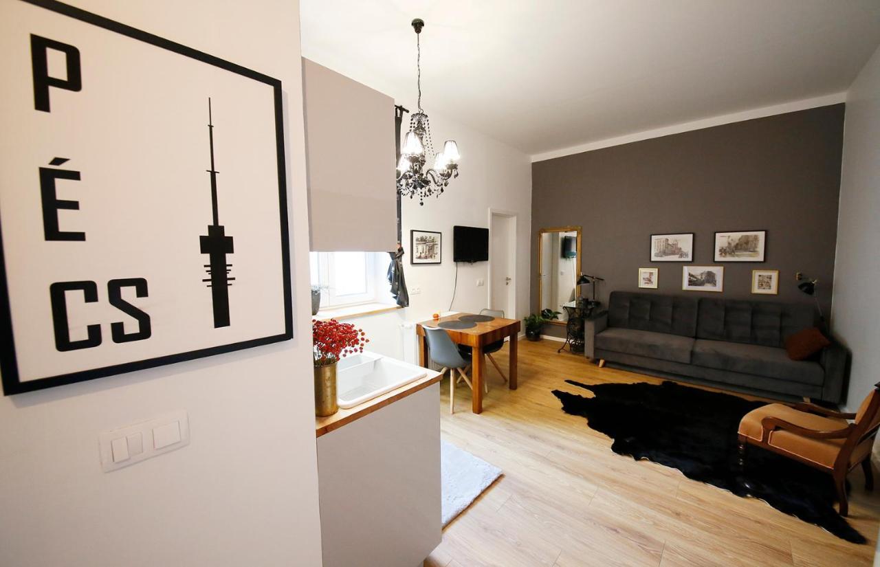 Mini Flat Apartman Pécs Esterno foto