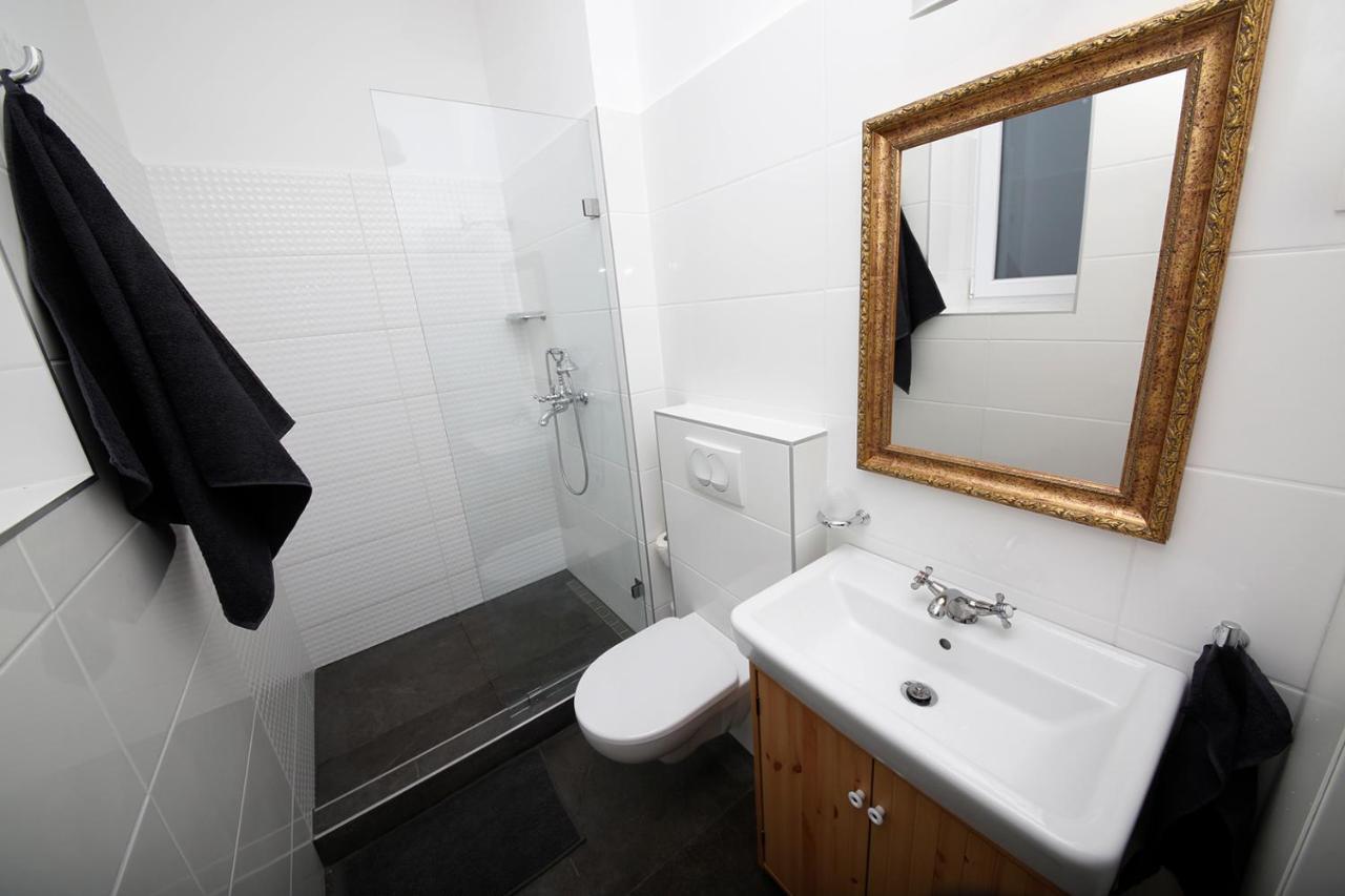 Mini Flat Apartman Pécs Esterno foto